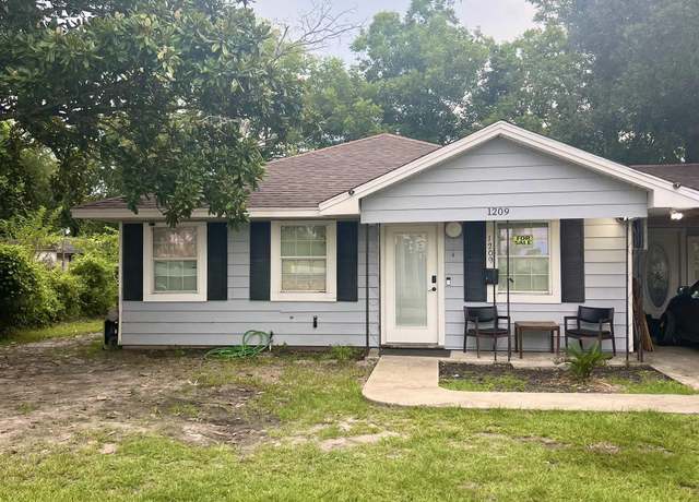 Property at 1209 Cordrey Ave, Orange, TX 77630, 3 beds, 2 baths