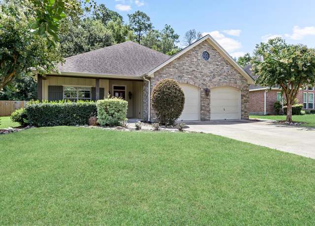 Property at 6830 Broadleaf Dr, Beaumont, TX 77708, 3 beds, 2 baths