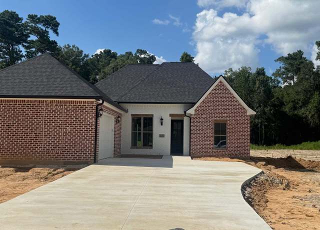 Property at 825 Strickland, Vidor, TX 77662, 3 beds, 2 baths
