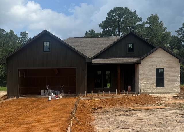 Property at 835 Strickland, Vidor, TX 77662, 3 beds, 2 baths