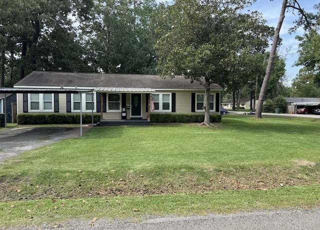 Property at 3720 Austin St, Beaumont, TX 77706, 4 beds, 2 baths