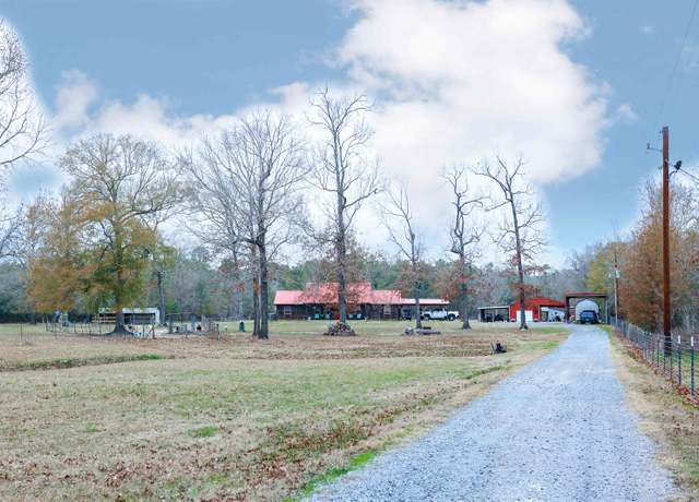 Property at 9861 Fm 1442, Orange, TX 77630, 3 beds, 2 baths