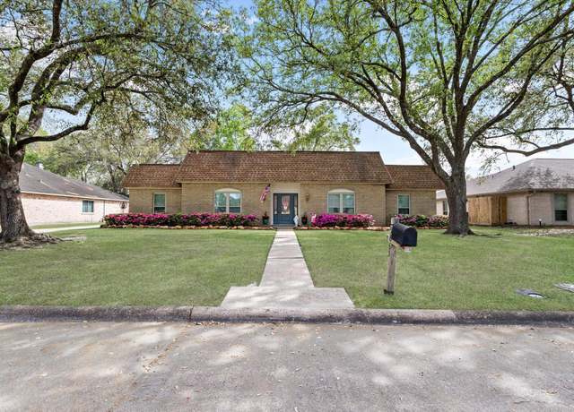 Property at 5865 Longwood St, Beaumont, TX 77707, 4 beds, 2.5 baths