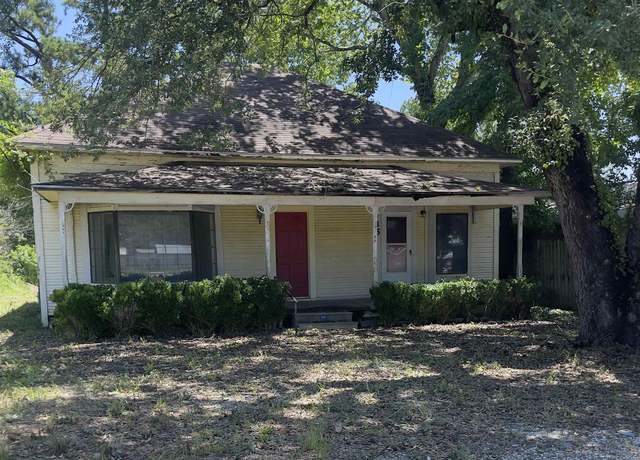 Property at 715 TX State Hwy 62, Buna, TX 77612, 2 beds, 1 bath