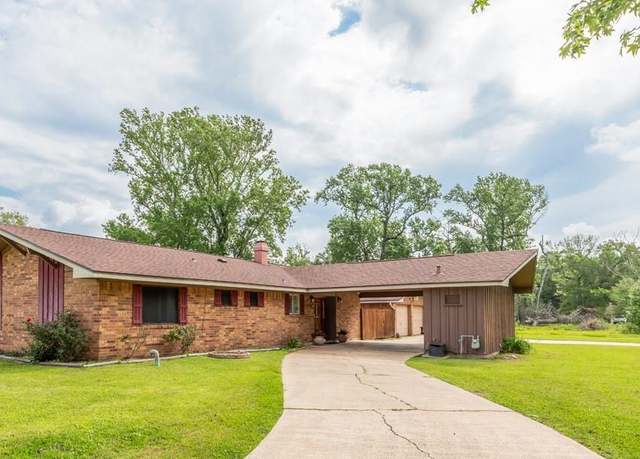 Property at 7956 Lee Dr, Orange, TX 77630, 3 beds, 2 baths