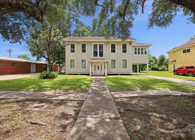 Property at 2033 Broadway St, Beaumont, TX 77702, 4 beds, 2 baths