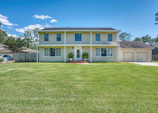 Property at 3325 Blackmon Ln, Beaumont, TX 77703, 3 beds, 2.5 baths