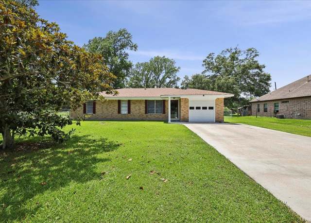 Property at 3782 1st Ave, Orange, TX 77630, 3 beds, 2 baths