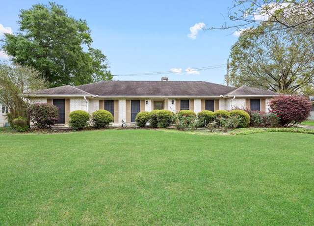Property at 750 Randolph Cir, Beaumont, TX 77706, 3 beds, 2 baths