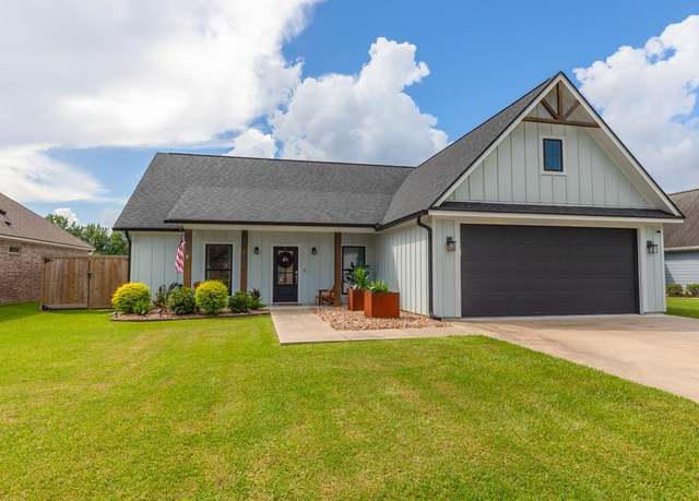 Property at 6735 Reese St, Beaumont, TX 77708, 3 beds, 2 baths