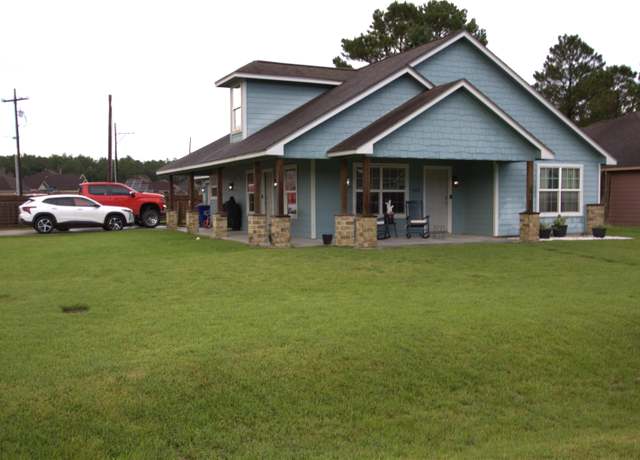 Property at 6601 Palace Dr, Lumberton, TX 77657, 3 beds, 2 baths