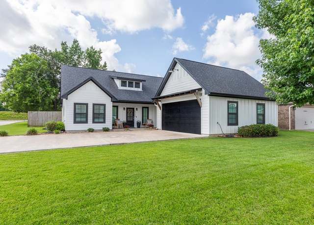 Property at 6715 Reese St, Beaumont, TX 77708, 3 beds, 2 baths