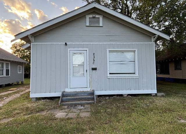 Property at 2350 Ave C, Beaumont, TX 77701, 2 beds, 1 bath