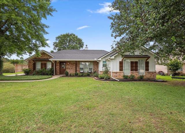 Property at 7752 Rosewood Dr, Lumberton, TX 77657, 4 beds, 3 baths