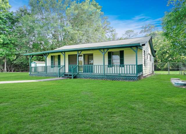 Property at 4246 Texas Hwy 62, Buna, TX 77612, 3 beds, 1 bath