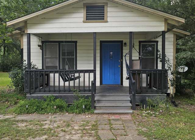 Property at 8147 Mormon Church Rd, Silsbee, TX 77656, 3 beds, 1 bath