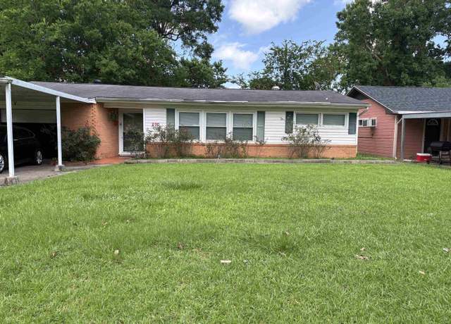Property at 890 Peyton Dr, Beaumont, TX 77706, 3 beds, 1 bath