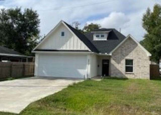 Property at 4817 Harrison Ave, Groves, TX 77619, 3 beds, 2 baths