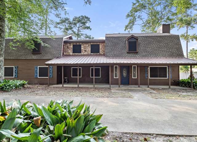 Property at 134 Sherwood Trl, Silsbee, TX 77656, 4 beds, 4 baths