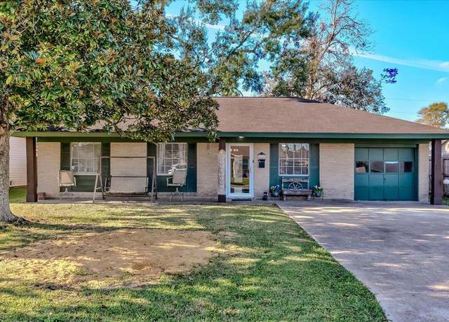 Property at 812 S 1st 1/2 St, Nederland, TX 77627, 3 beds, 2 baths