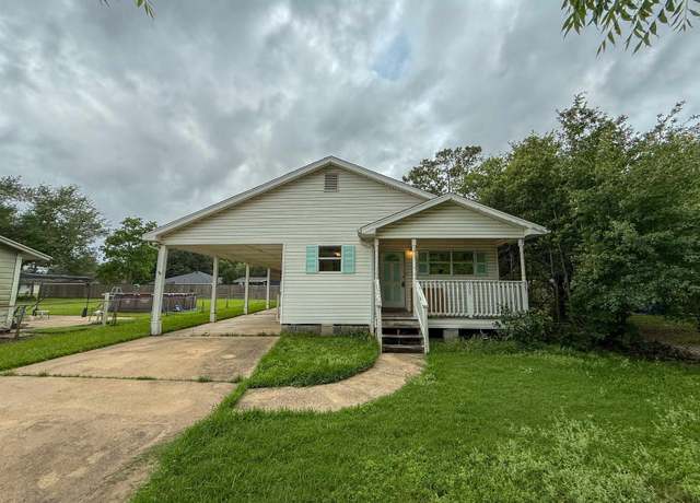 Property at 320 Henry Dr, Bridge City, TX 77611, 3 beds, 2 baths