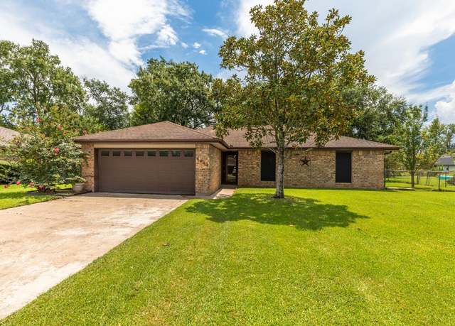 Property at 6804 Lancaster Dr, Orange, TX 77632, 3 beds, 2 baths