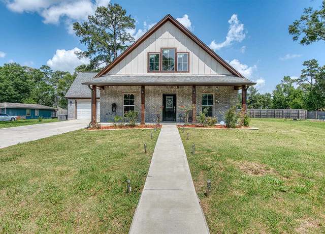 Property at 1062 Bassett St, Orange, TX 77632, 5 beds, 3 baths