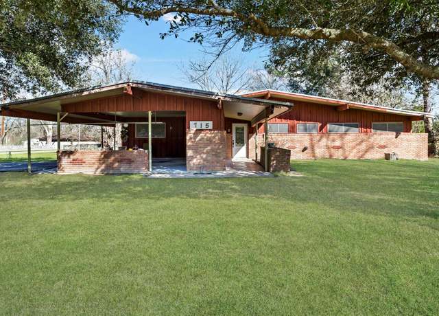 Property at 715 S Hwy 326, Sour Lake, TX 77659, 3 beds, 1.5 baths