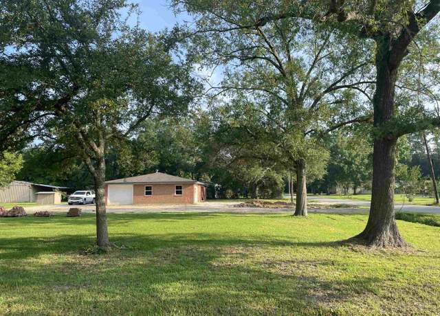 Property at 1223 Pine St, Vidor, TX 77662