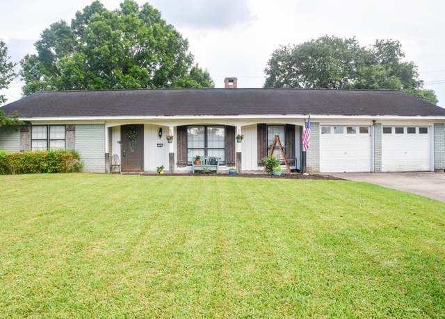 Property at 740 Randolph Cir, Beaumont, TX 77706, 4 beds, 2 baths