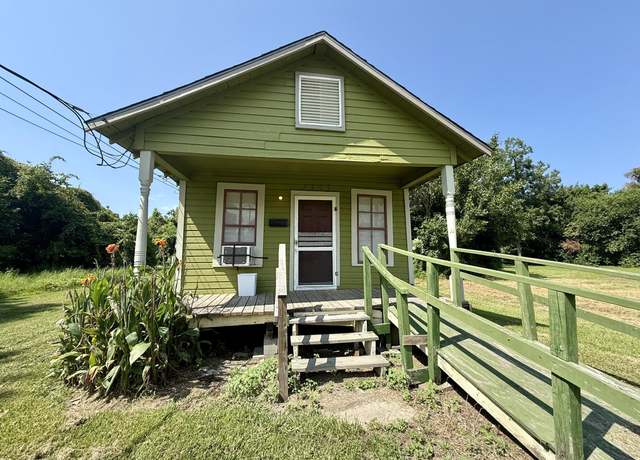 Property at 1335 Sherman St, Beaumont, TX 77701, 1 bed, 1 bath