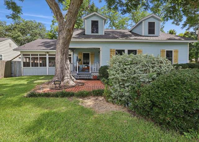 Property at 4500 Harrison Ave, Groves, TX 77619, 3 beds, 3 baths
