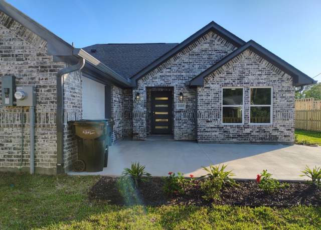Property at 2120 Canal St, Port Arthur, TX 77640, 3 beds, 2 baths