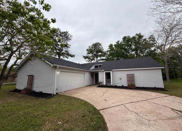 Property at 2455 Wescalder Rd, Beaumont, TX 77707, 3 beds, 2 baths