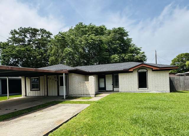 Property at 6219 16th St, Port Arthur, TX 77642, 4 beds, 2.5 baths