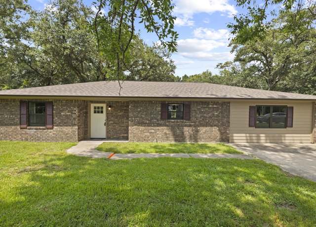 Property at 250 Linwood Ln, Lumberton, TX 77657, 3 beds, 2 baths