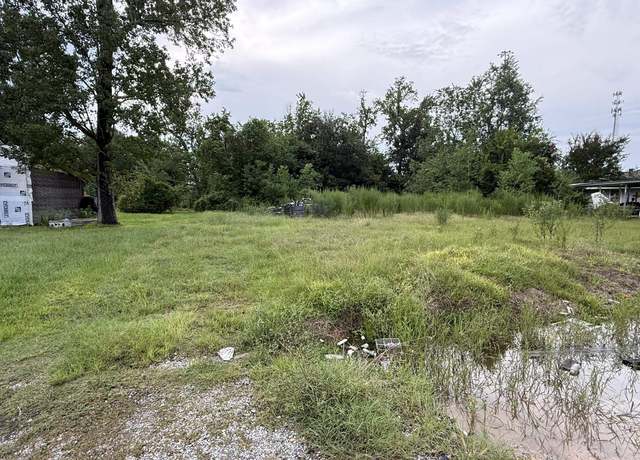 Property at 109 Forest Dr, Orange, TX 77630