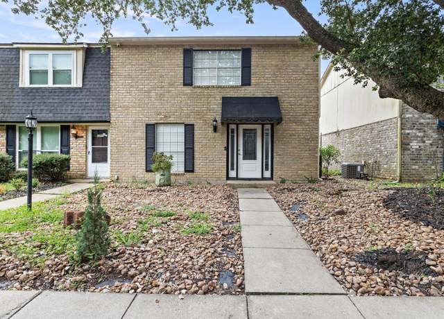 Property at 5817 Townhouse Ln, Beaumont, TX 77707, 3 beds, 2.5 baths