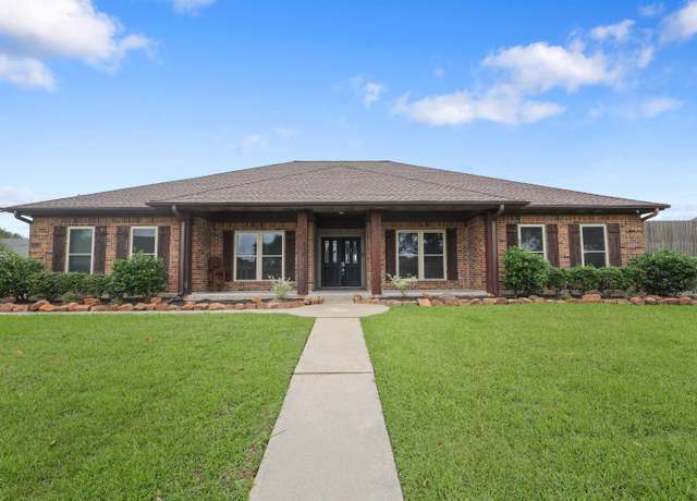 Property at 2004 Ave L, Nederland, TX 77627, 4 beds, 3 baths