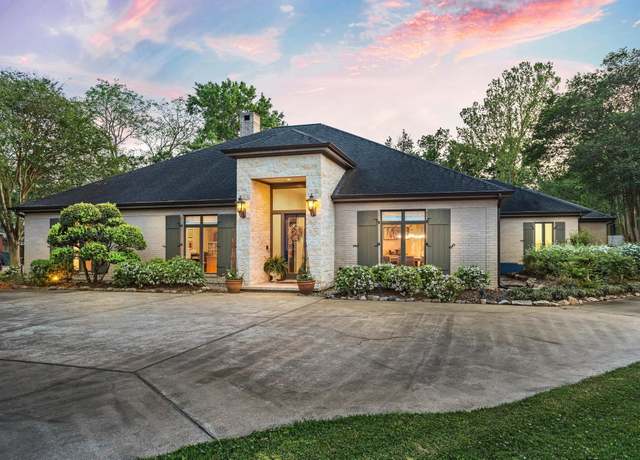 Property at 1645 Weston Ct, Beaumont, TX 77706, 5 beds, 4.5 baths