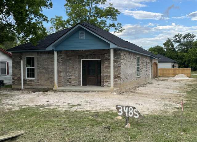 Property at 3485 Pradice St, Beaumont, TX 77705, 3 beds, 2 baths