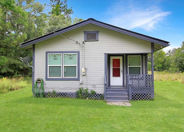 Property at 971 County Road 725, Buna, TX 77612, 2 beds, 1 bath