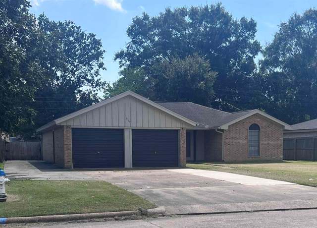 Property at 3157 Merriman St, Port Neches, TX 77651, 3 beds, 2 baths