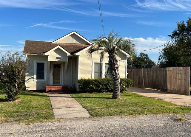 Property at 1113 Franklin Ave, Nederland, TX 77627, 3 beds, 1 bath