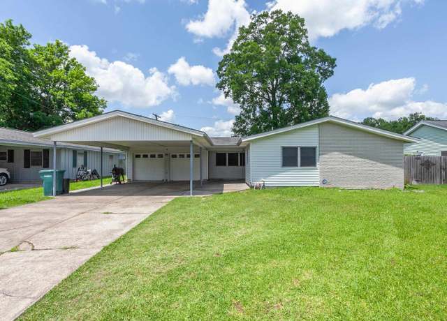 Property at 5060 Swallow Dr, Beaumont, TX 77707, 3 beds, 1.5 baths