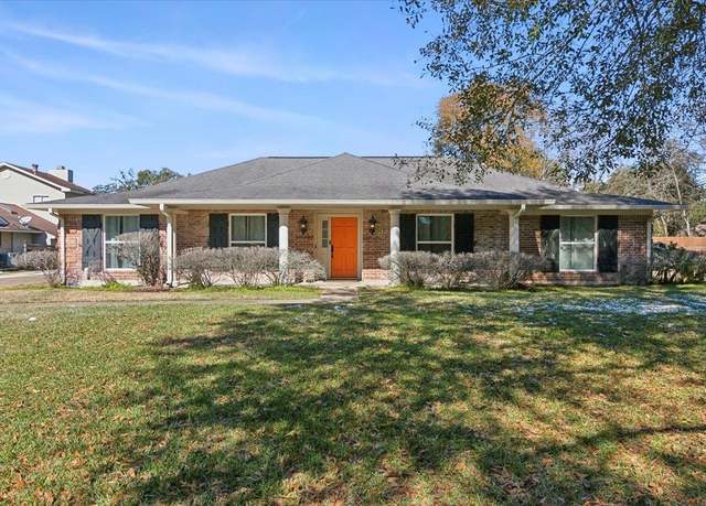 Property at 5880 Longwood St, Beaumont, TX 77707, 4 beds, 2.5 baths