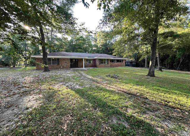 Property at 147 Oakford Ln, Woodville, TX 75979, 4 beds, 2 baths