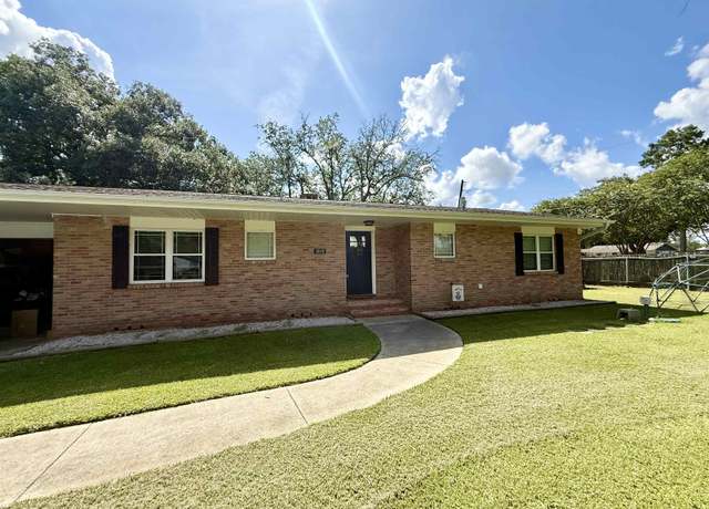 Property at 3525 Briggs Rd, Orange, TX 77630, 3 beds, 2 baths