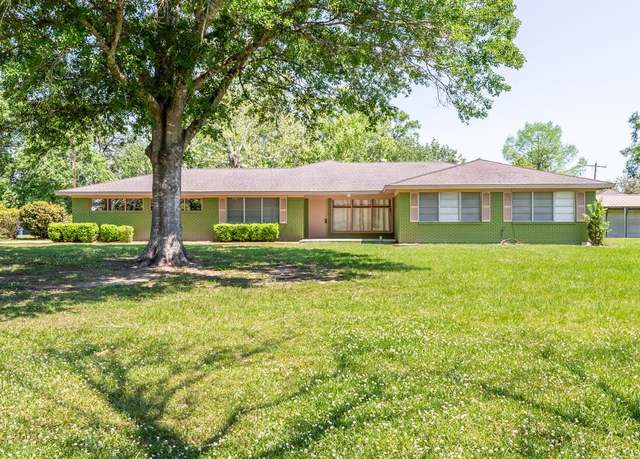 Property at 515 Watts Rd, Silsbee, TX 77656, 3 beds, 2 baths
