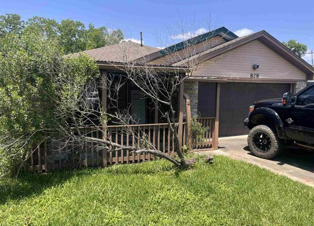 Property at 828 Detroit Ave, Nederland, TX 77627, 3 beds, 2 baths